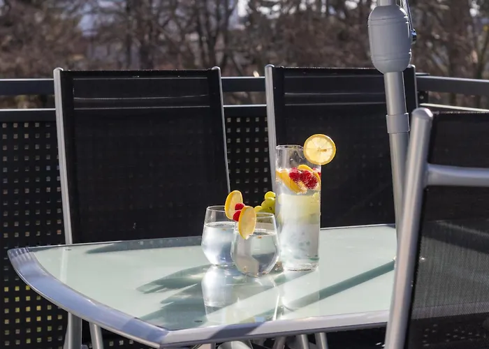 Noblenest: Terrasse - Netflix - Kaffee Vídeň